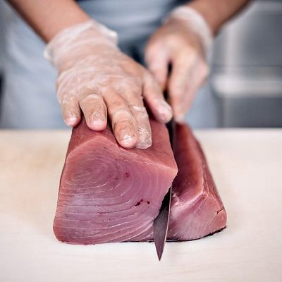 Thunfischloin wird pariert