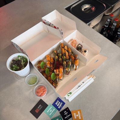 Sushi-Box zum Mitnehmen
